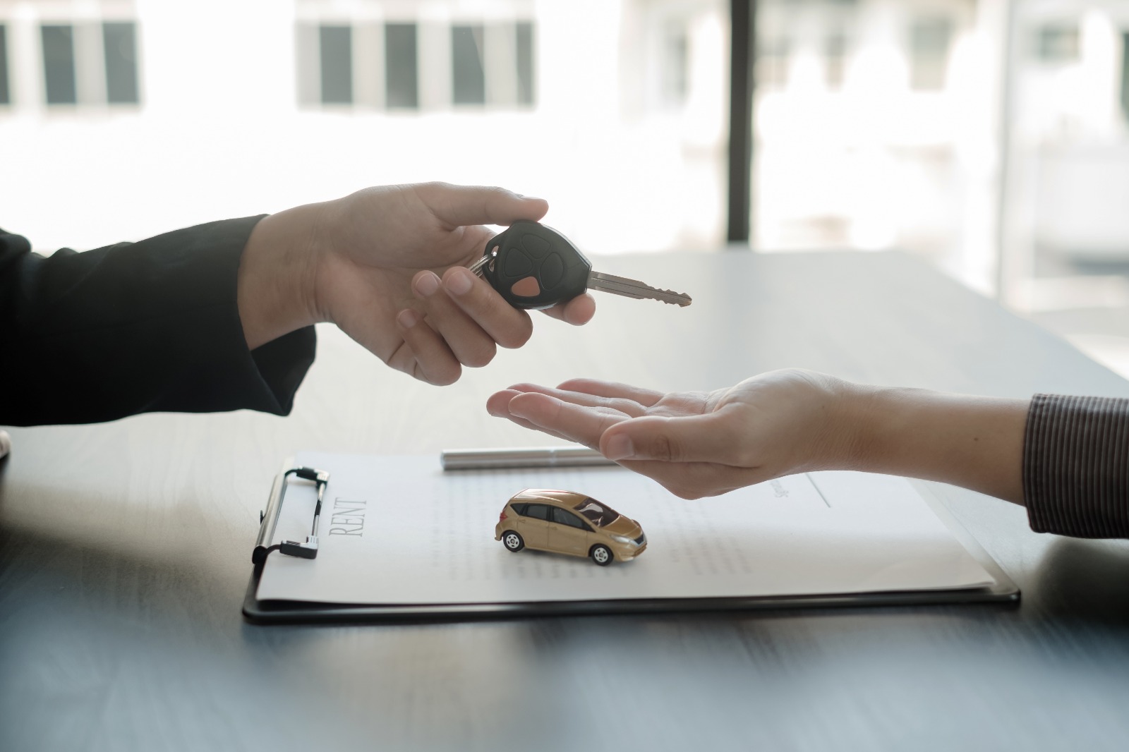 Il est très important de prendre toutes les précautions nécessaires avant de prendre la route avec une voiture de location